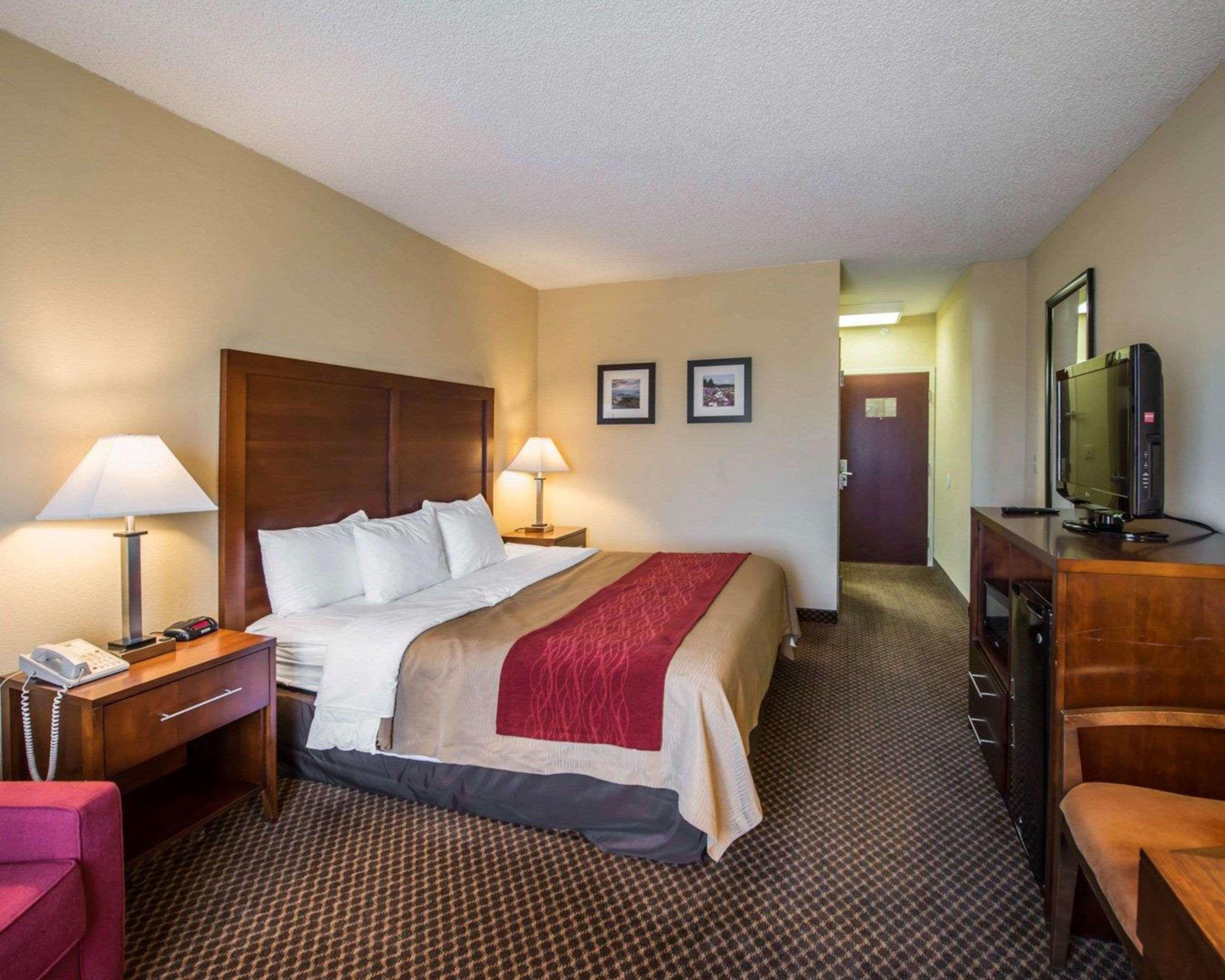 Comfort Inn & Suites Morganton Exterior photo