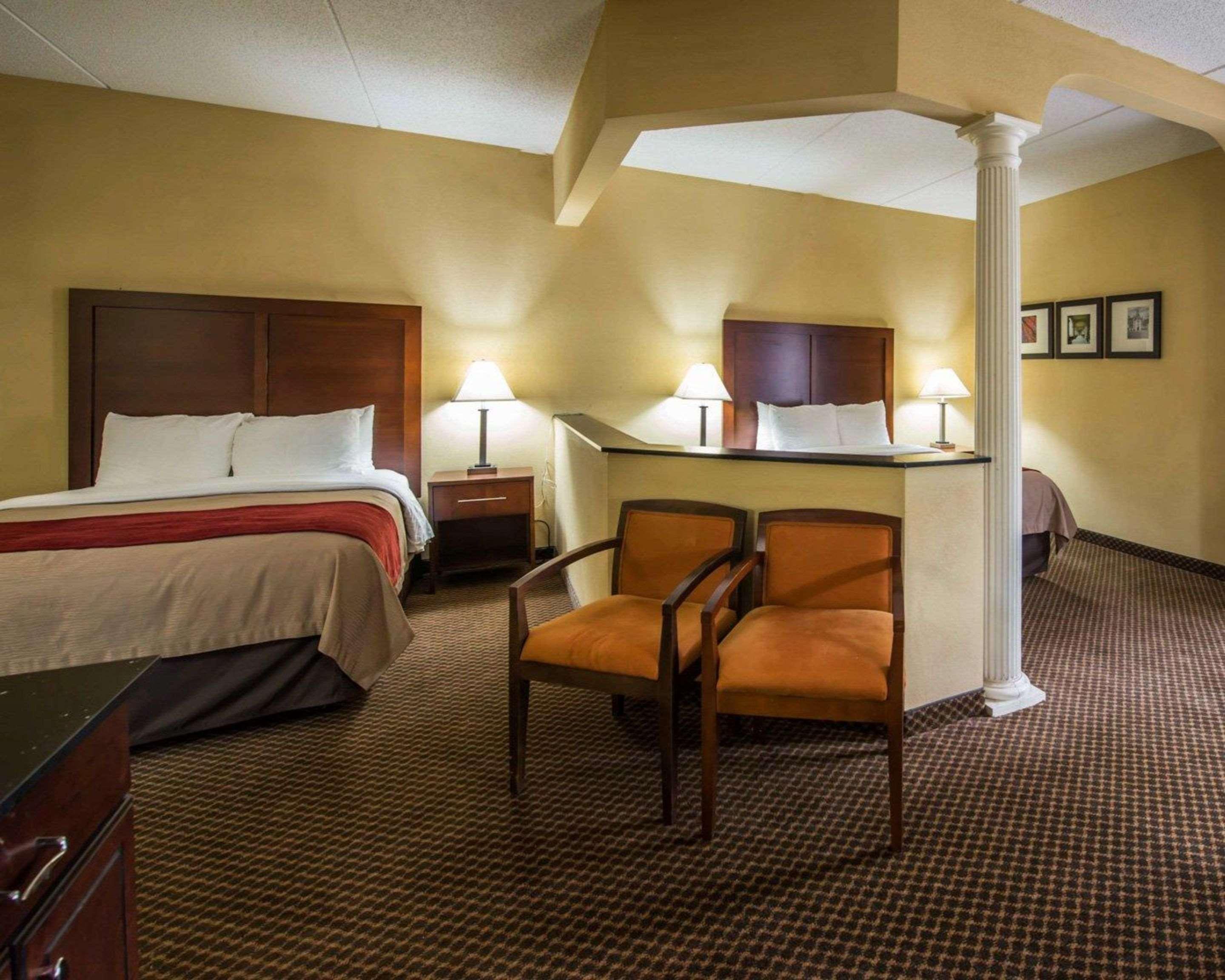 Comfort Inn & Suites Morganton Exterior photo
