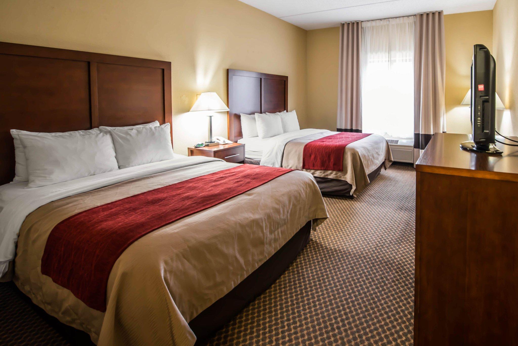 Comfort Inn & Suites Morganton Exterior photo