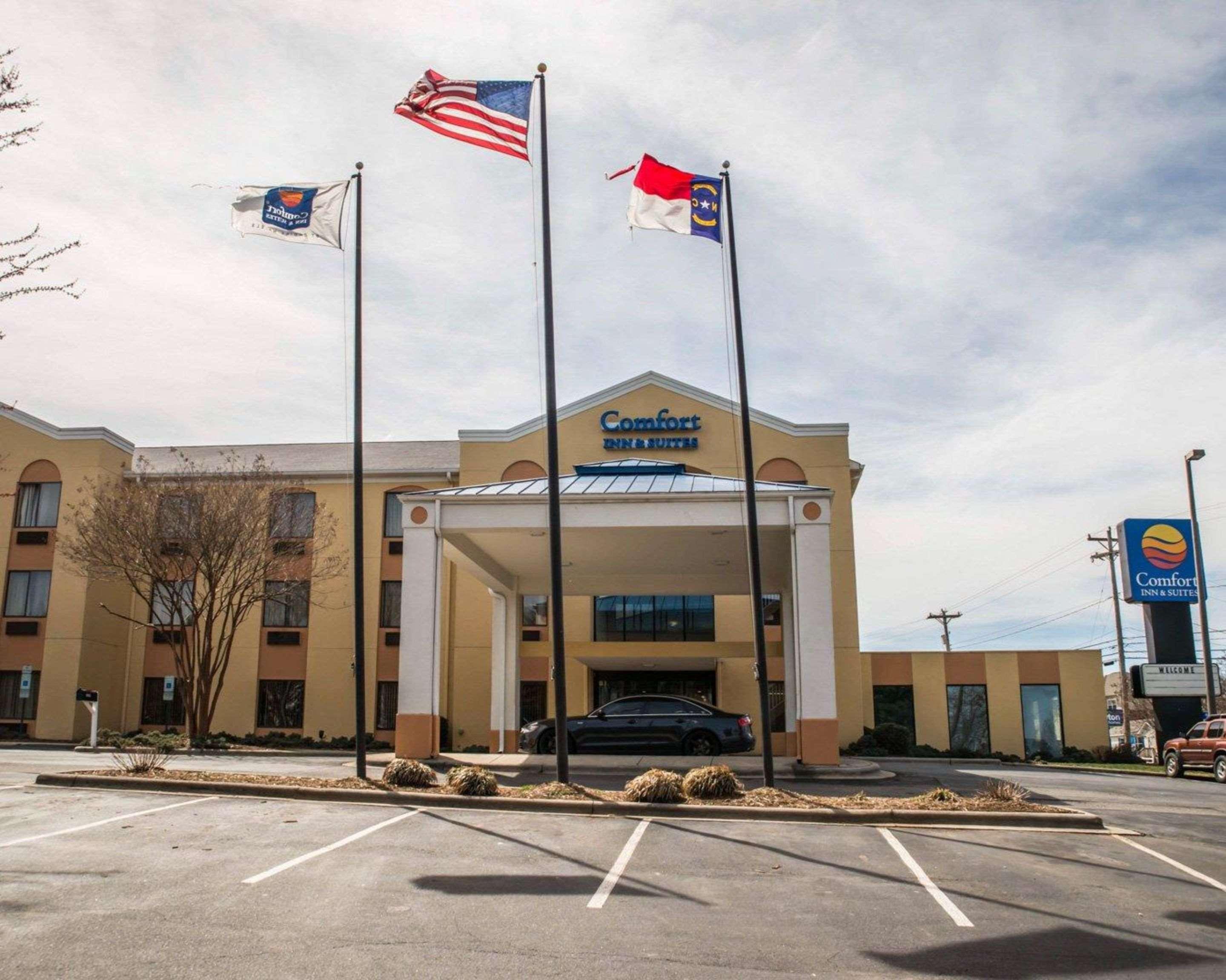 Comfort Inn & Suites Morganton Exterior photo