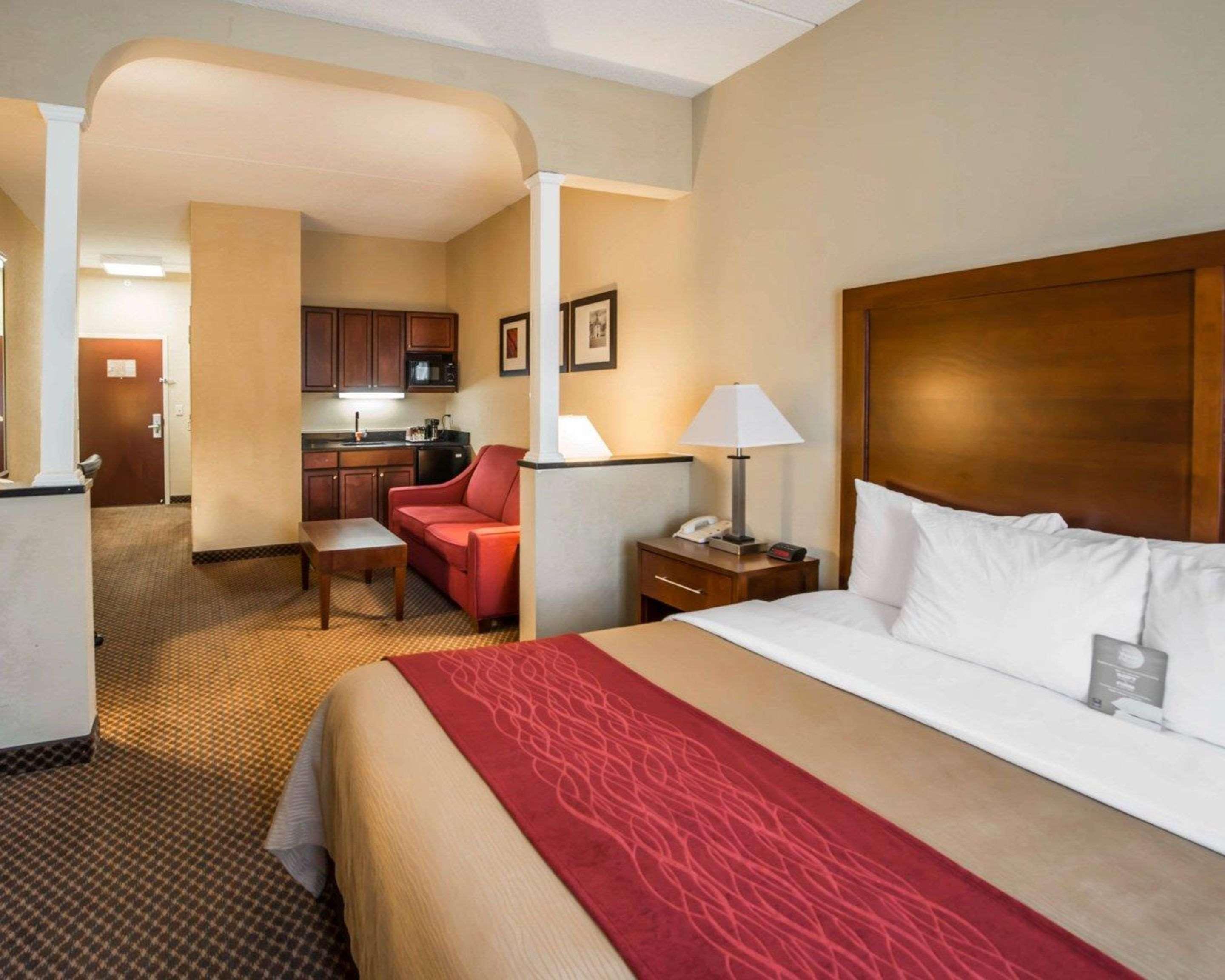 Comfort Inn & Suites Morganton Exterior photo