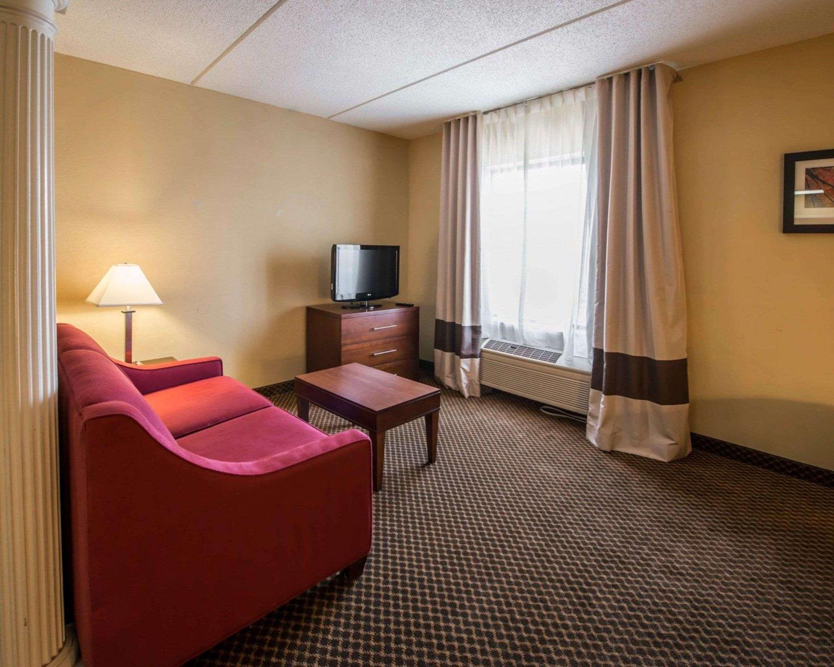 Comfort Inn & Suites Morganton Exterior photo
