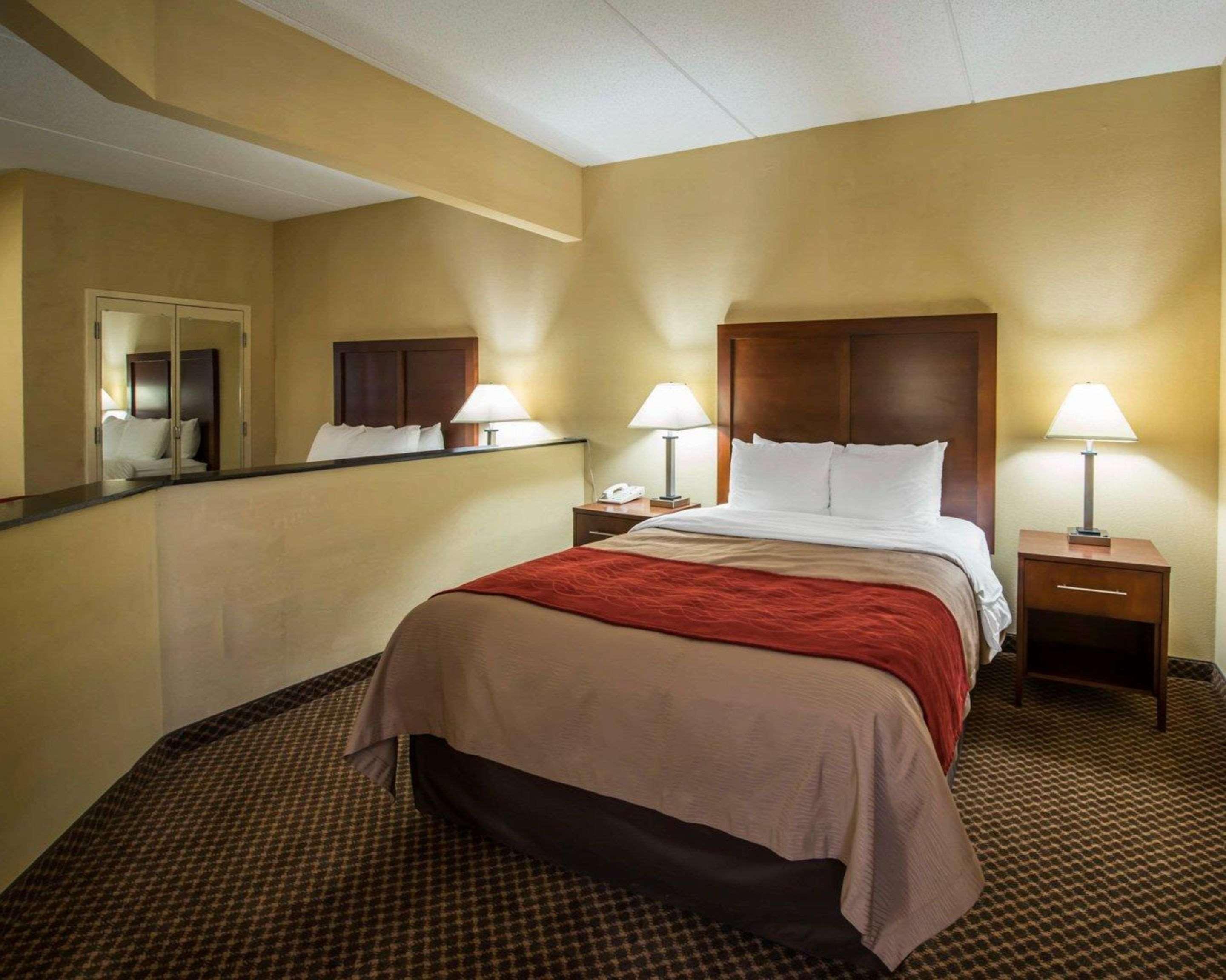 Comfort Inn & Suites Morganton Exterior photo