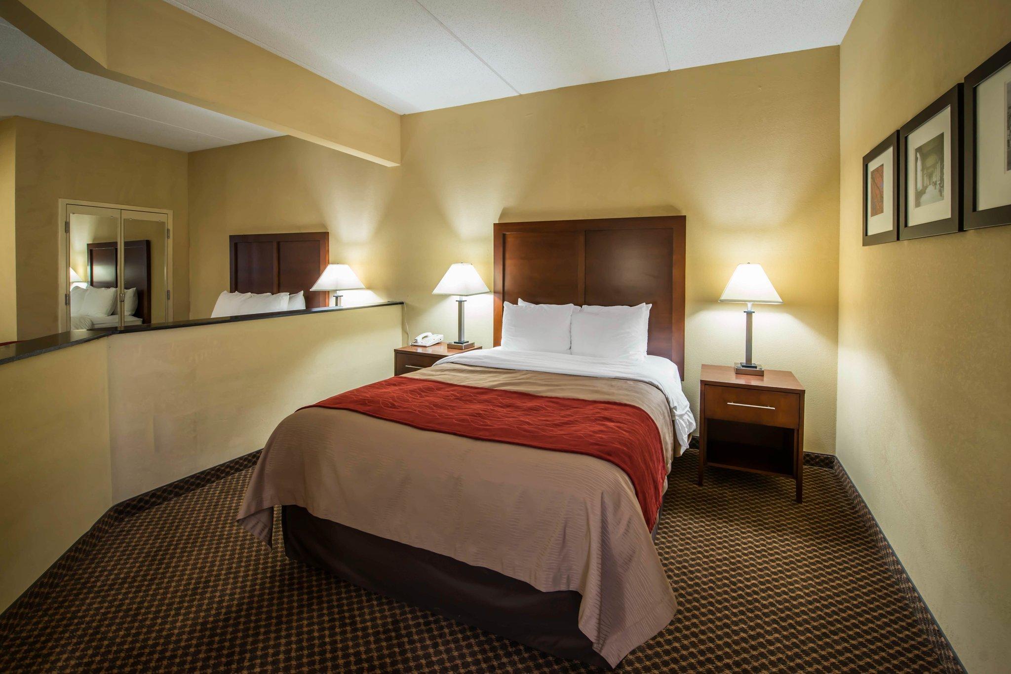 Comfort Inn & Suites Morganton Exterior photo